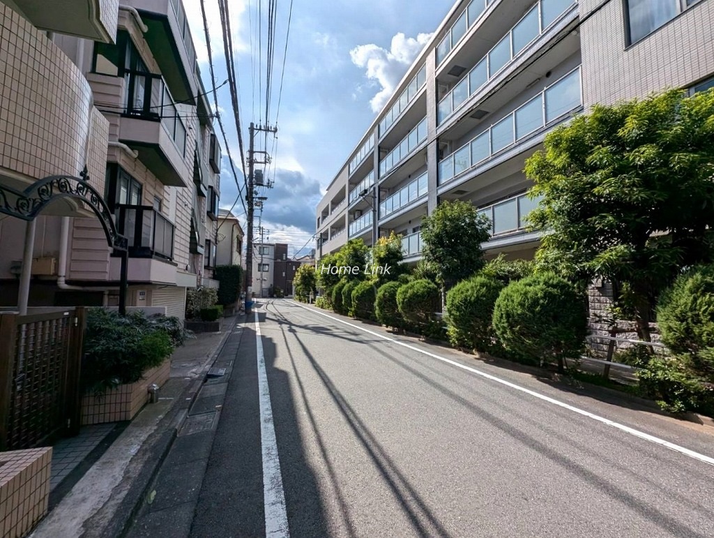 レクセル千川　南側 前面道路